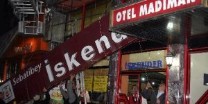 Madımak'taki iğrendiren kebapçı taşındı