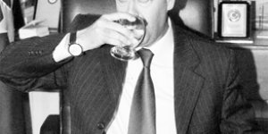 11 bin kişi zehirlendi o şovunu sürdürüyor