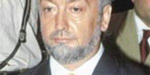 Adliye'de namaz kılma ısrarı