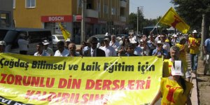 Hacı Bektaş'ı Anma Törenleri Protestoyla Başladı