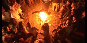 Sennur SEZER : Ölümsüz bir yol gösterici