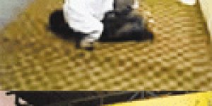 Lisede mescit: Öğretmen imam, öğrenciler cemaat