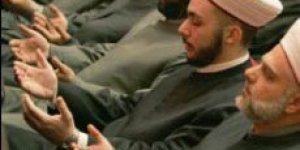 Mudurnu Müftüsüne göre, kadın eli öpmek fitneye meydan vermek