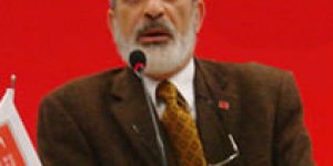 Şair İsmet, yasalara karşı 'özel' bir zırha mı sahip?