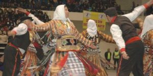 On bin Alevi AKP açılımına karşı buluştu