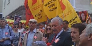 Bakanlık önünde Madımak eylemi