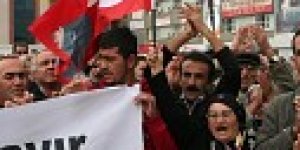 Erzincan'da Alevi Dernekleri Mehmet Ali Erbil'e tepki gösterdi