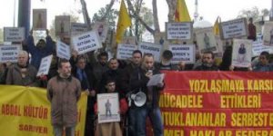 Yozlaşma karşıtları mahkeme önünde