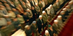 Avrupa'daki camilerde oy avı