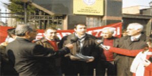 Oruçluyum dedim, daha çok vurdu