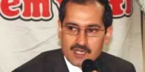 Alevilerden Asimilasyon memuru Osman Eğri'ye protesto