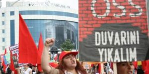 Liselilerden ÖSS protestosu