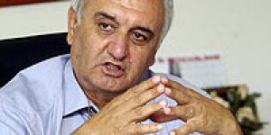 Ulusalcı Selmanpakoğlu Dinci Zaman Gazetesinde Alevileri Karaladı