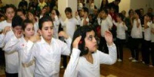 Cemevi'nden 3 bin kişilik aşure günü