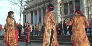 Aleviler, Belçika'daki Kraliyet Müzesi Önünde Semah Gösterisi Yaptı