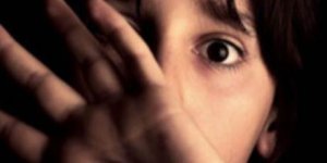 Alevi öğrenciye öğretmen dayağı