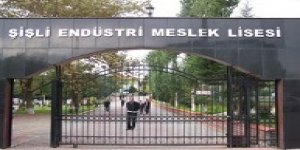 Dayakçı öğretmen görevden alınsın