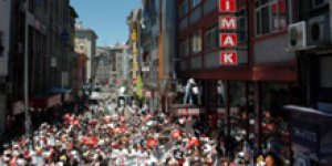 Sivas'ta 10 binler yürüdü