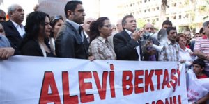 Aleviler Erbil'in fotoğraflarını yaktı