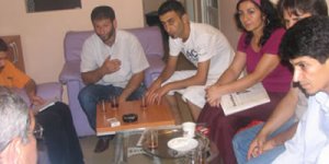 AKP'nin Alevi açılımı SuTV çalışanlarının dayanışmasına takıldı