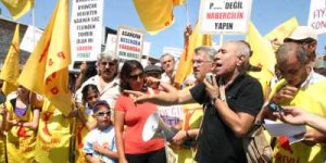 "Zorunlu din dersi kaldırılsın"