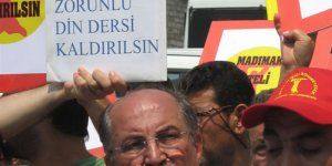 Aleviler Zorunlu Din Derslerine Karşı Eylemde