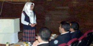 Öğretmenler Günü'nde türban krizi