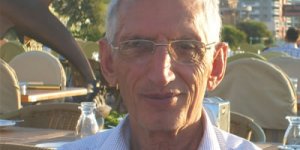 İzmir / Veysel KAYMAK