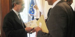 Fransa Alevileri taleplerini Zafer ÜSKÜL'e iletti