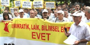 Türkiye'de bir ilk: Alevi mitingi