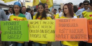 Aleviler Büyük Alevi Yürüyüşü düzenleyecek