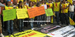 Alevilerden oturma eylemi!