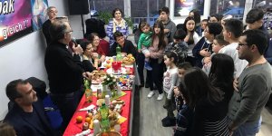 KİEL ALEVİ TOPLUMU ÇOCUKLARA ” HIZIR HEDİYESİ” DAĞITTI