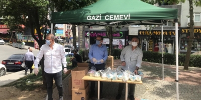 Gazi Cemevi pandemi sürecinde 40 bine yakın lokmayı paylaştırdı