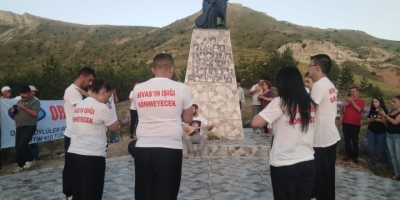 Koray ve Menekşe Kaya anısına yapılan anıt parkta anma