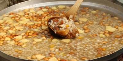 PSAKD Sivas Şubesi Aşure lokmalarını pay etti