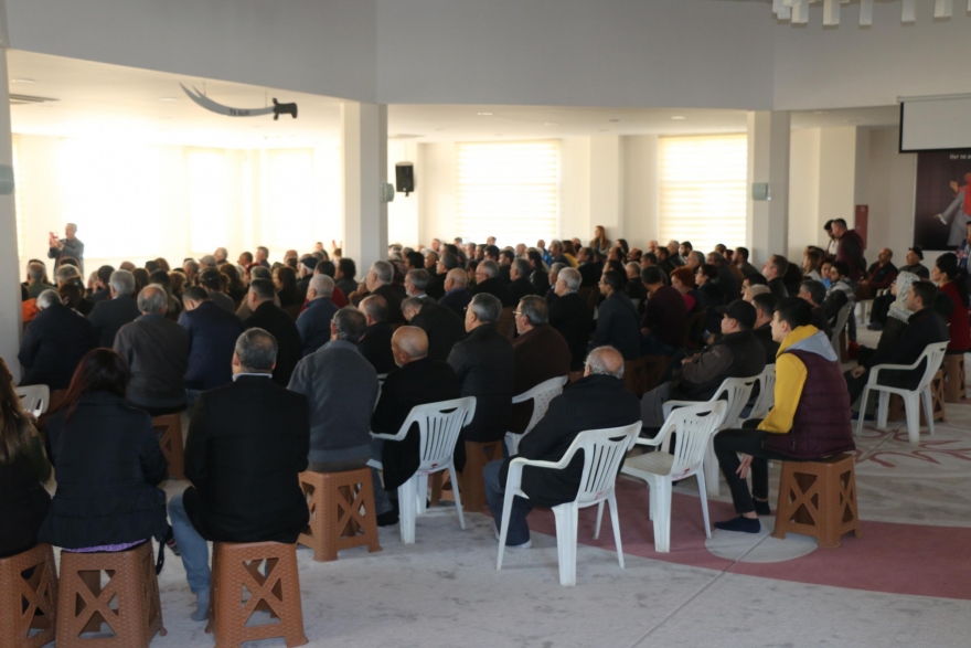 “Şeyh Bedreddin ve Alevilerin mücadele tarihi”paneline yoğun ilgi