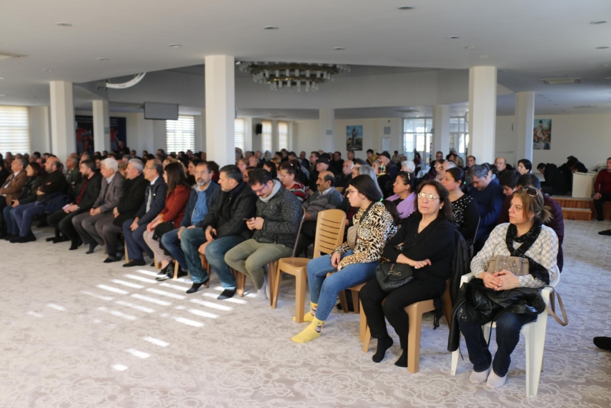 “Şeyh Bedreddin ve Alevilerin mücadele tarihi”paneline yoğun ilgi