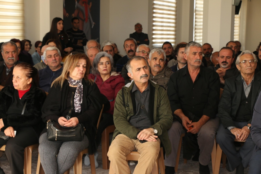 “Şeyh Bedreddin ve Alevilerin mücadele tarihi”paneline yoğun ilgi