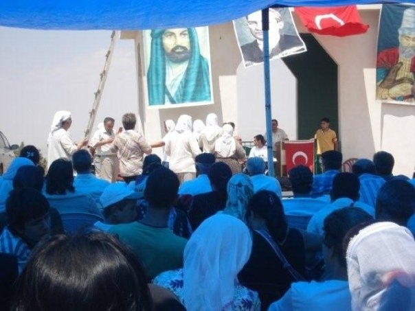 Alevi köyü Acırlı’da zorla cami yapılmış ama cemevi yok!