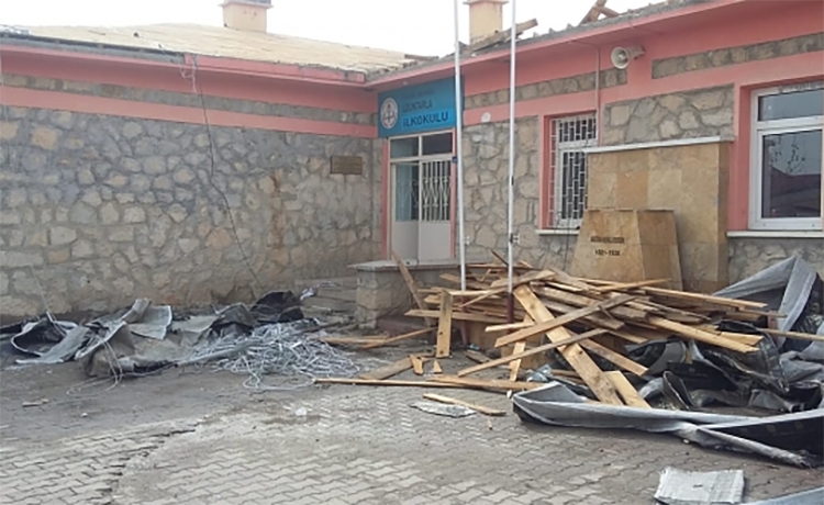 Akbulut ve Geçmez’den o müdüre tepki: Alevilere saldıranlar terfi alıyor