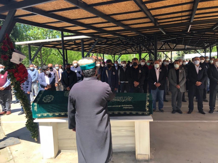 Pir Abbas Alıcı’dan asimilasyonculara tepki: Alevilik’te ölünmez, don değiştirilir