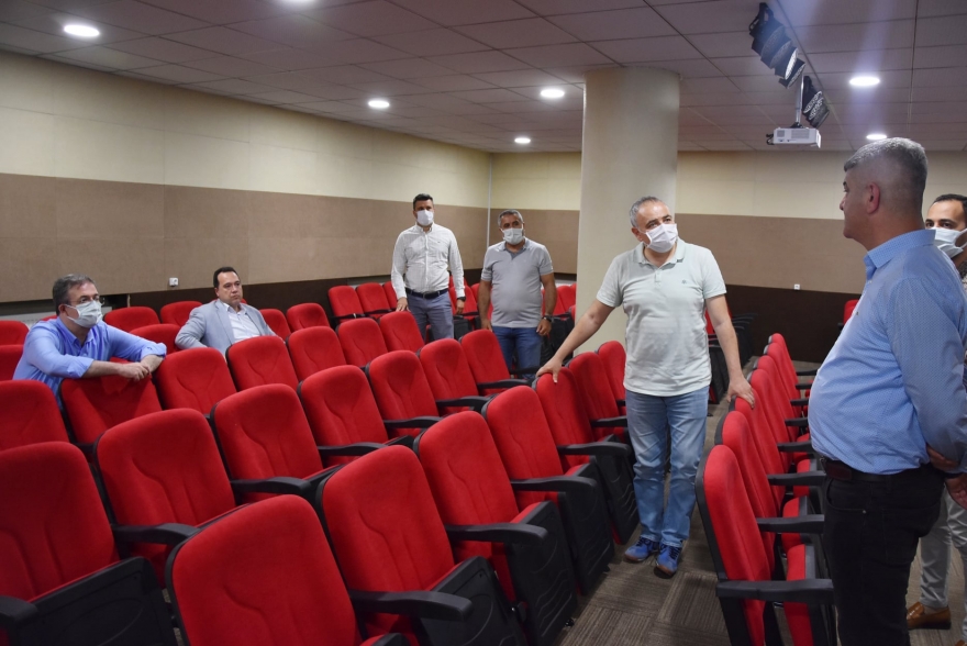 Akhisar Cemevi, yeni konferans salonuna Özgecan Aslan’ın ismini verdi