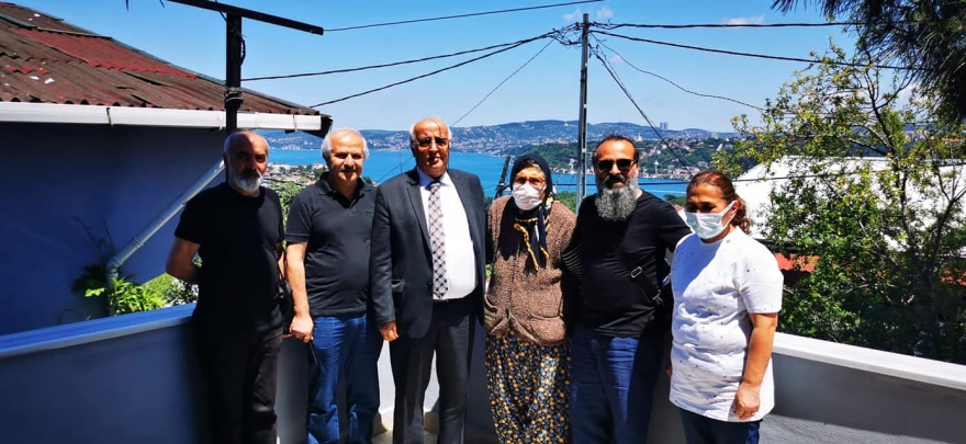 HDP Milletvekili Zeynel Özen ve beraberindekiler Kezban Bektaş’ı ziyaret etti