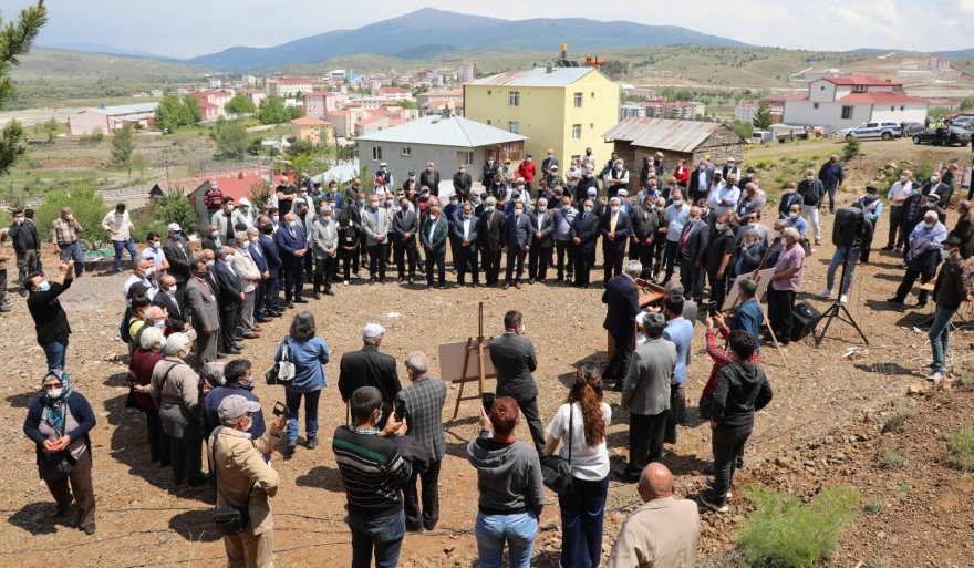 Refahiye Cemevinin temel atma töreni Vali ve AKP’lilerin katılımıyla gerçekleşti