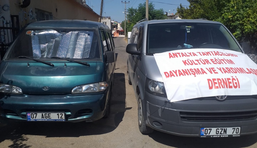 Antalya Tahtacılar Derneği’nden yangın bölgesine gıda ve giyecek yardımı