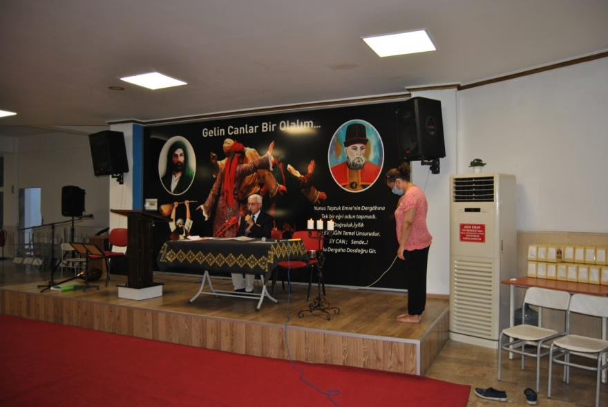 Dede Erdoğan Sevin: Muharrem ayı şükür ayımız değil matem ayımızdır