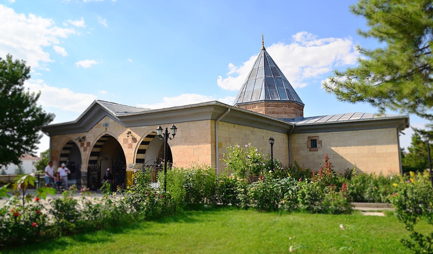 Alevi başkanlardan Diyanet’in Hacıbektaş programına sert tepki: Bizden uzak durun!