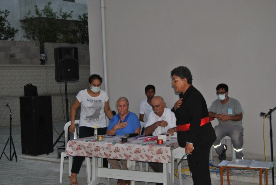 AKD Silifke Cemevinde lokmalar paylaştırıldı