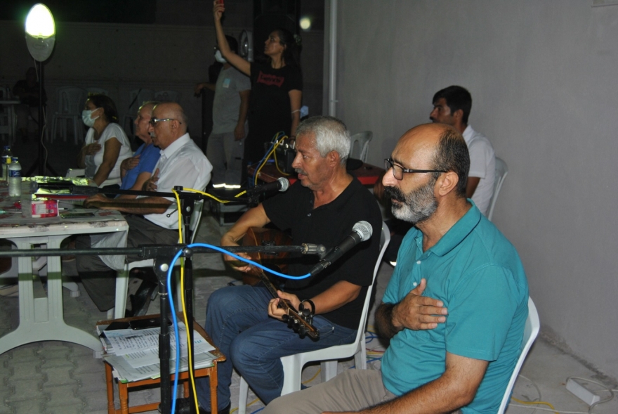 AKD Silifke Cemevinde lokmalar paylaştırıldı